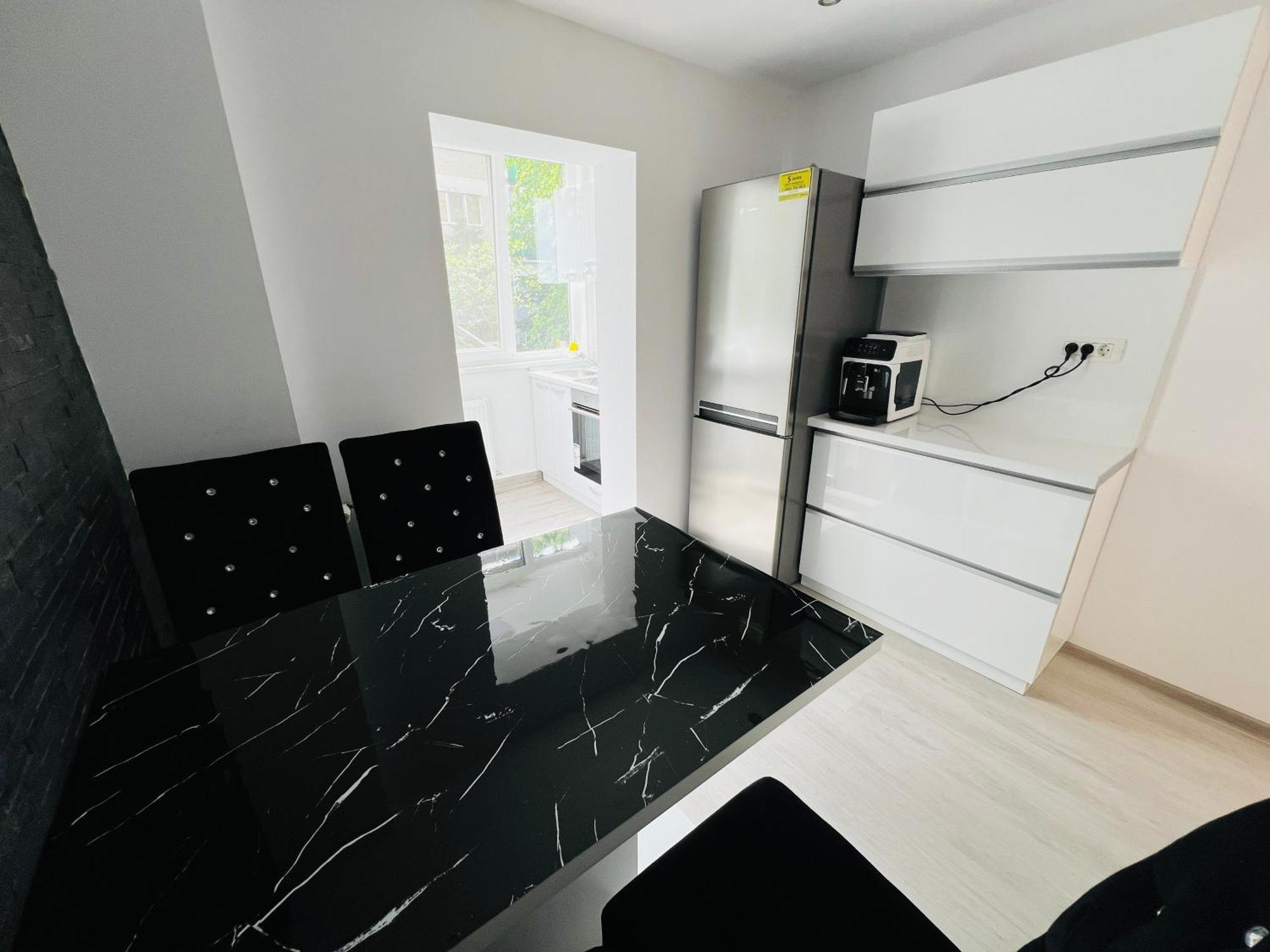 The White Pearl Apartment Oradea Bagian luar foto