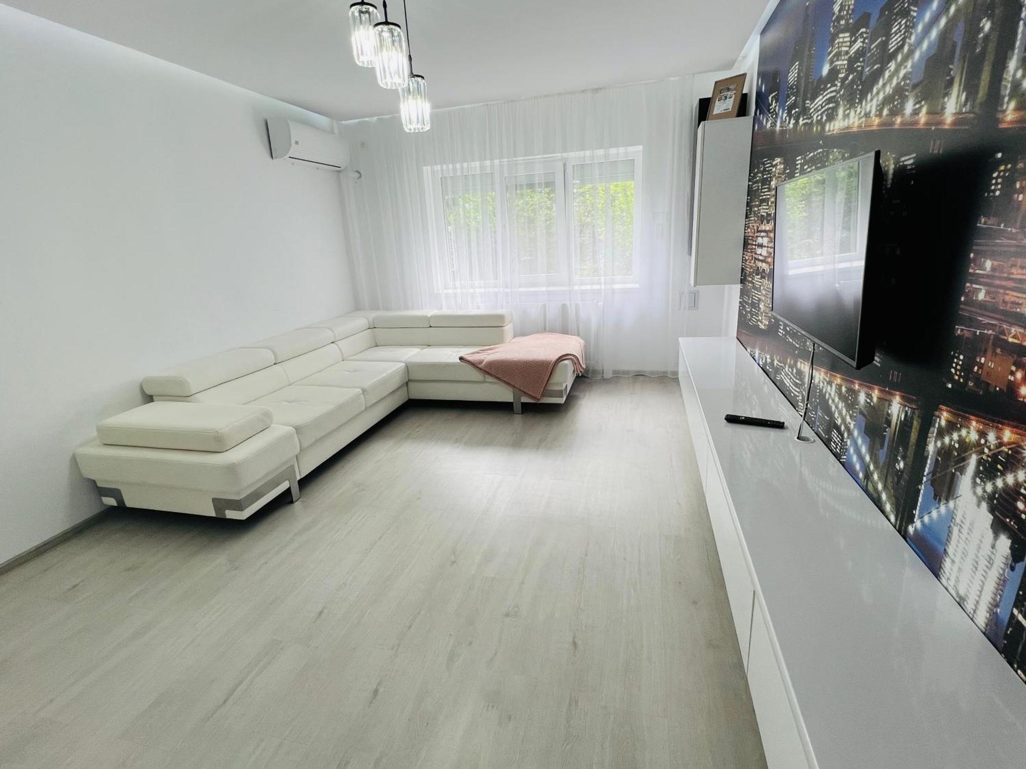 The White Pearl Apartment Oradea Bagian luar foto